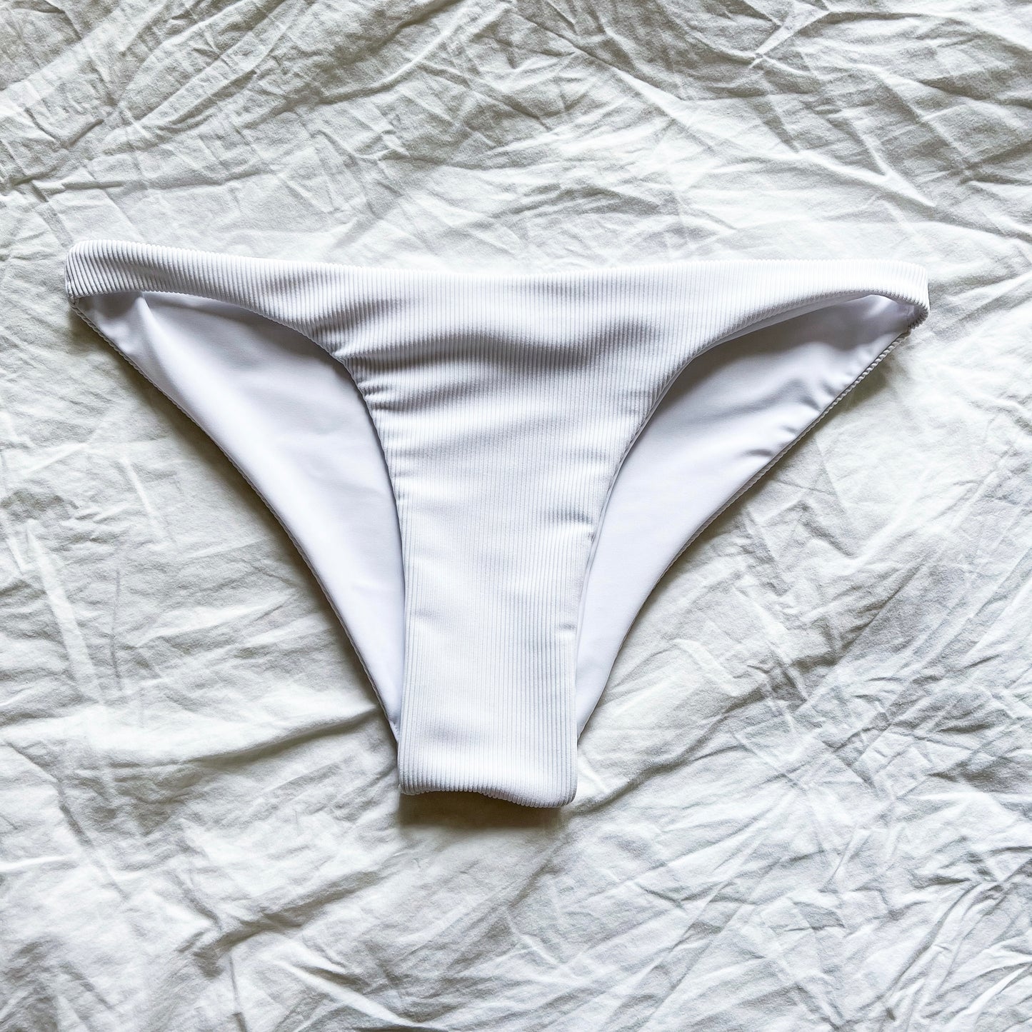 Ribbed White Classic Bottom